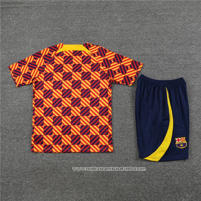 Fato de Treino
 Barcelona 2023-2024 Manga Curta
 Amarelo
 - Calcas Curta

